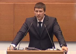 Костадинов каза, че иска да ме ошамари, наистина съм уплашен вече, не мога да вляза в залата: Ивелин Михайлов