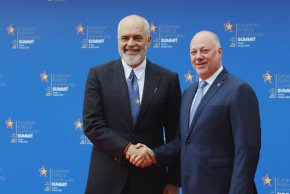 Еди Рама посрещна премиера Желязков в Тирана