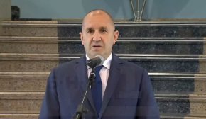 Манипулациите, че предложеният от мен референдум е срещу еврото, са обида за интелекта на българите: Радев
