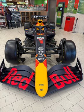  Клиенти на Kaufland ще се срещнат на живо с Дейвид Култар