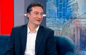 България не може едностранно да определи датата за влизане в еврозоната: Крум Зарков