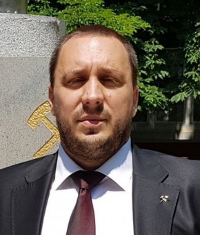  Ръководството на Мини Перник с 2 дарения в село Дивотино