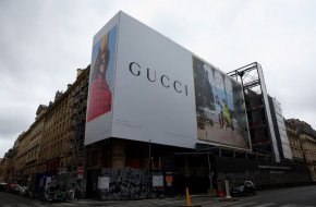 Как Gucci повлече Kering към дългова криза: От моден триумф до 10,5 милиарда евро задължения