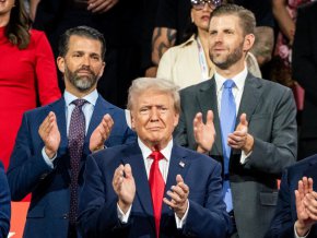  Вицето и синовете на Тръмп обявиха нов финансов ред: FT 