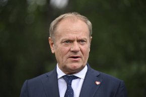 Туск насрочи вот на доверие към правителството си на 11 юни 