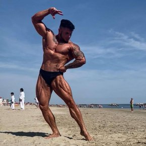   Национален, балкански, европейски шампион и световно вице за месец: Николай Йончев