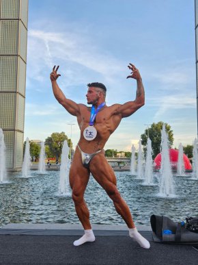   Национален, балкански, европейски шампион и световно вице за месец: Николай Йончев