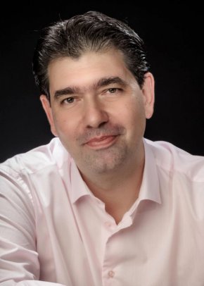  Защо да поскъпват и да се разшеряват паркинг зоните: Ив.Таков, БСП