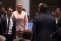    Цончо Ганев, Възраждане, бута Явор Божанков, ДБ, в пленарната зала: Видео на деня