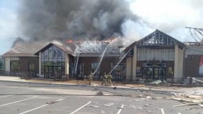 Един убит и петима ранени при украински удар по културен център в Русия 