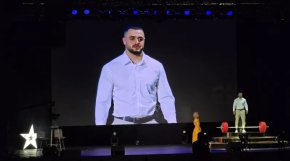  Разтърсена съм от спектакъла на Карлос: Д-р Щонова