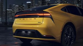 Toyota: Хибридите са по-екологични от електромобилите в момента