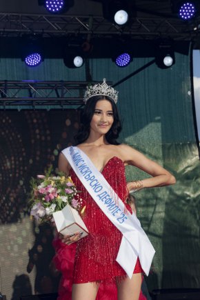   Мис Искърско дефиле разкрива богатството на българските общини:  Жени Калканджиева въвежда нов формат