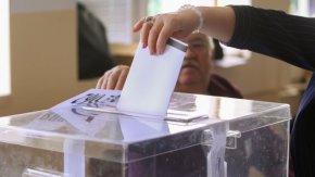 Сова Харис: Възраждане изпреварва ПП-ДБ при избори днес