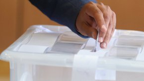  Кой печели и кой отива на балотаж след частичните местни избори