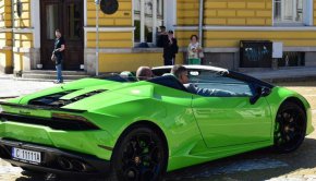 Синът на Миглена Ангелова е шофирал спортната кола с полицейски ескорт