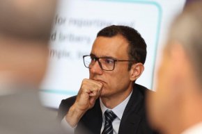 Кметът нарече "тъпанар" софиянец, хората изгониха Терзиев