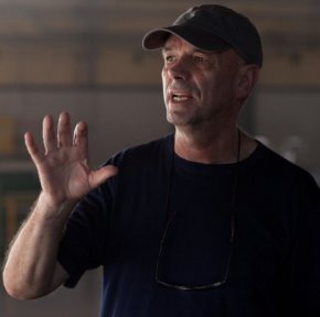   Холивудският режисьор Мартин Кембъл идва в София