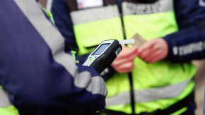 Няма да тестват полицаите за алкохол и наркотици: Съдът реши окончателно