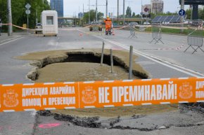  6 дни след пускането отново затвориха локалното на Цариградско шосе заради "сложна авария"