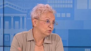 Схемата в София е лично дирижирана от Лена Бориславова, тя дърпа конците: Диана Дамянова