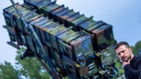 Пентагонът спря доставките на Patriot и Stinger за Киев