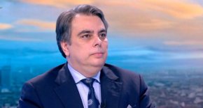 Няма лошо, че К. Петков се е обаждал на районен кмет, за да препоръчва мъжа на Лена: Ас. Василев