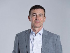 По искане на ЕНП ще отпадне  “македонска идентичност” и “македонски език” от проектодоклада за напредъка на Северна Македония