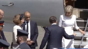 Брижит пак унизи Макрон пред света