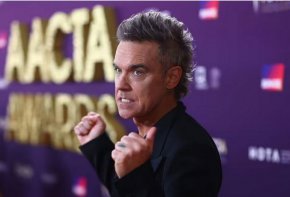  Роби Уилямс: Майка ми има деменция и вече не знае кой съм