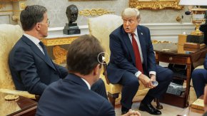Тръмп заплашва Русия със 100% мита, ако няма мир в Украйна до 50 дни