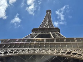  Турагенция разгневи бг туристи в Париж