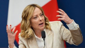 Италия няма да купува американско оръжие за Украйна