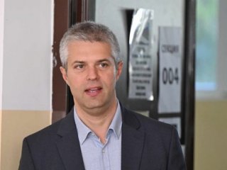 Зад решетките: Варненският кмет остава в ареста