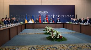 Путин и Зеленский трябва да се срещнат едва след подписване на мирен договор: Владимир Медински