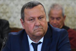 Хасан Адемов беше избран за член на парламентарните комисии по труда и социалната политика и здравеопазване