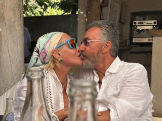 Ветко и Маринела Арабаджиеви, влюбени в Сен Тропе: ФОТО НА ДЕНЯ