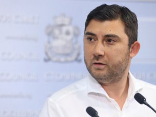  Заради Асен Василев си отива соф. зам.-кметът: Контрера