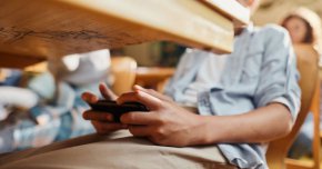 С религия и без смартфони: Просветният закон мина първо четене в комисия