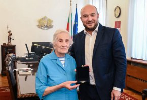 Имотната несправедливост към Янка Ушколова трогна много хора и промени закона: Правосъдният министър