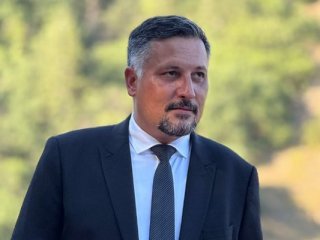 Само в района му строи фирмата, предложена от СС-кмета на Изгрев на Соф.митрополия: Депутат 