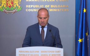 Обявяваме процедурата за избор на нови оператори на БДЖ-Пътнически превози: Министър Караджов 