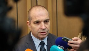  Има светлина в тунела за българските железници: Министър Караджов