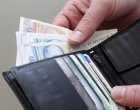 Средната заплата е 2572 лева, за София - 3 489 