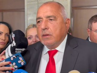 Това правителство не е изгодно на ГЕРБ, само че съм поел дума пред колегите от БСП и ИТН, че ще вървим докрай: Борисов