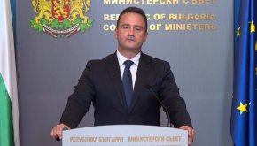 Боташ ни струва 12 магистрали Черно море, 3 - Хемус и  целогодишната пенсия на над 600 хил. души: Жечо Станков