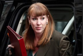  Зам.-премиерът на Великобритания Рейнър хвърли оставка заради данъчна грешка