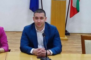 Областният управител на Плевен е освободен от поста си заради водната криза