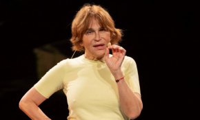    Антония Сан Хуан (Естела Рейнолдс) обяви, че е диагностицирана с рак
