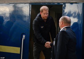 Принц Хари с изненадващо посещение в Киев